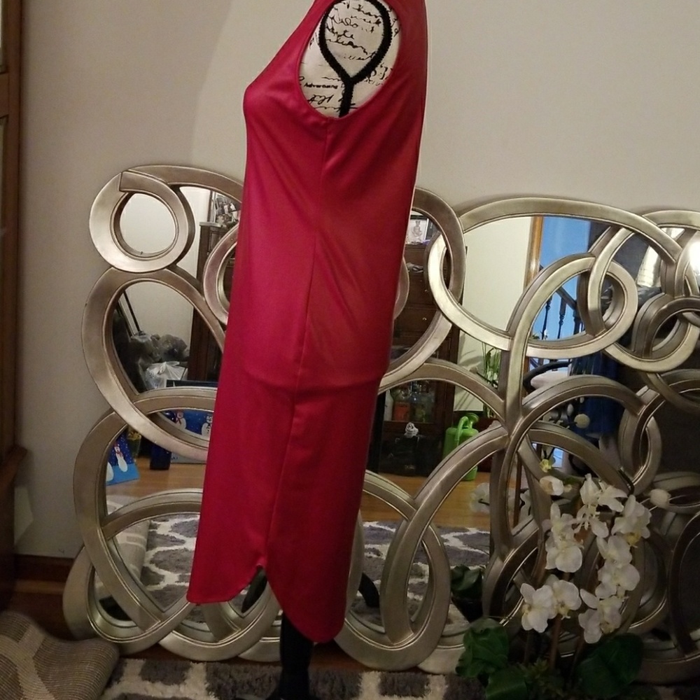 Dress - Picture 3 of 3